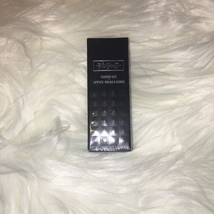 Kat Von D Studded Kiss Lipstick in Vampira